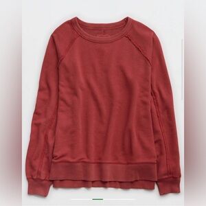 Aerie Women’s Oversized East West Crew Neck Sweatshirt Color Summer Burgundy - S